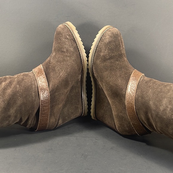 Skechers Women's Mid-calf Boot Wedge Heel Brown Size 7 Suede Cozy Strapp… - Picture 5 of 8